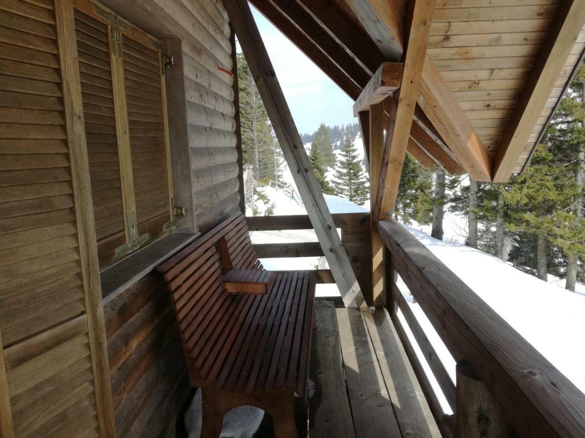 Apartmaji Vrhovnik Cerklje na Gorenjskem Exterior foto